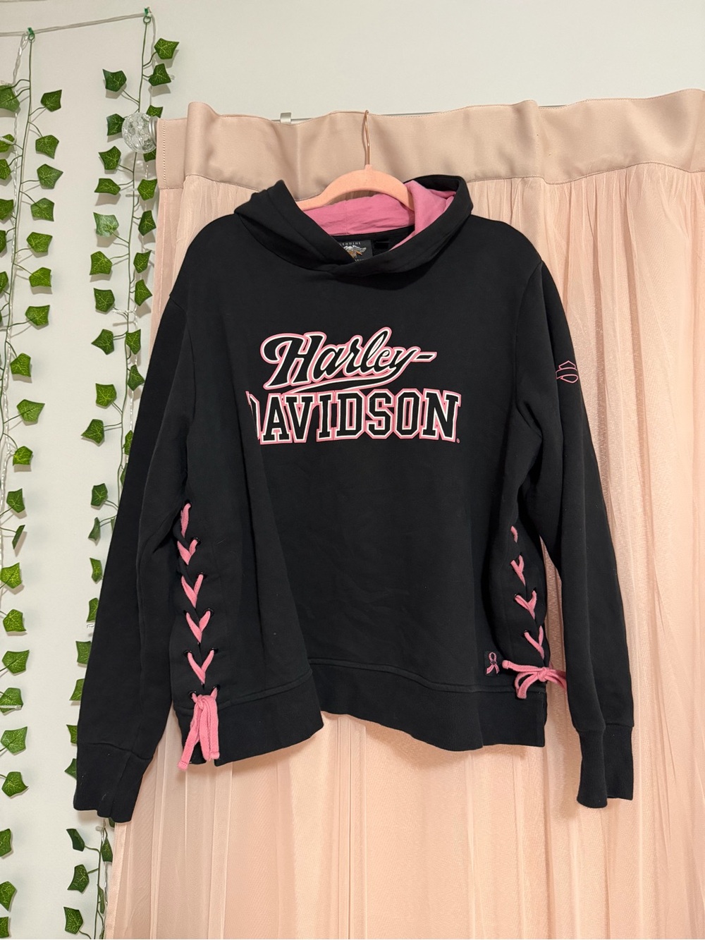 Harley-Davidson Black & Pink Lace-Up Cowl Neck Sweatshirt